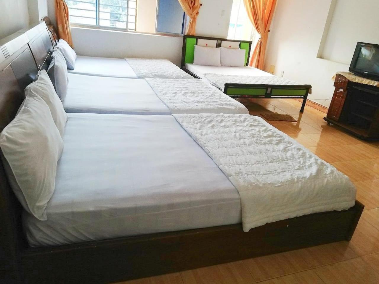 Ngoc Phung Guesthouse 붕타우 객실 사진